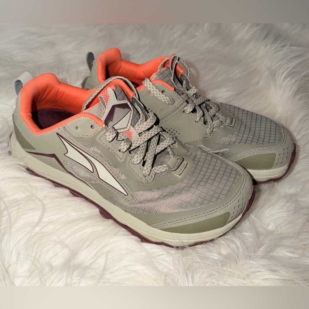 Altra Lone Peak 5 Women’s 6.5 Kahki Trail Running Shoes